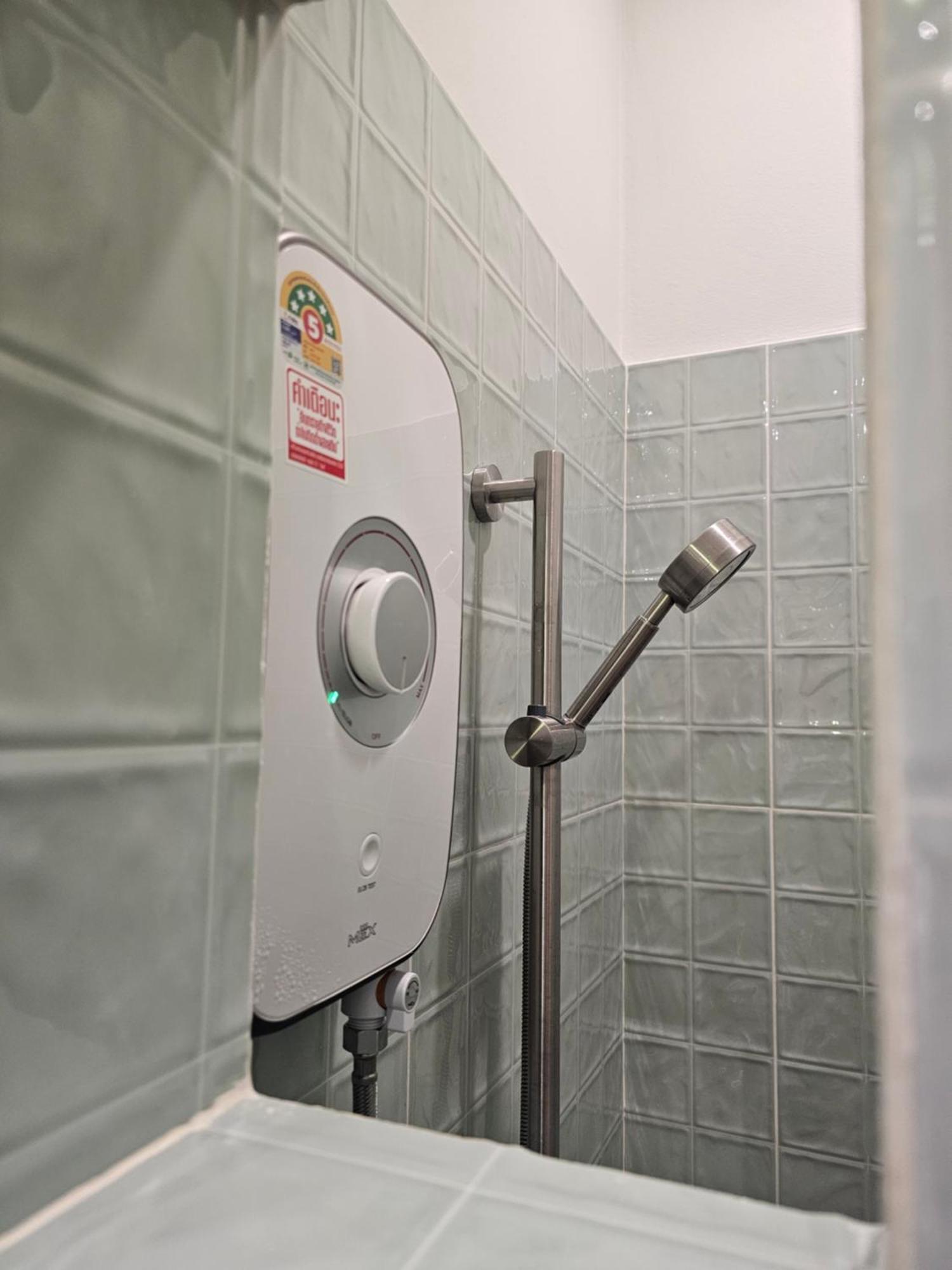 A Day Inn Ranong Hostel Dış mekan fotoğraf