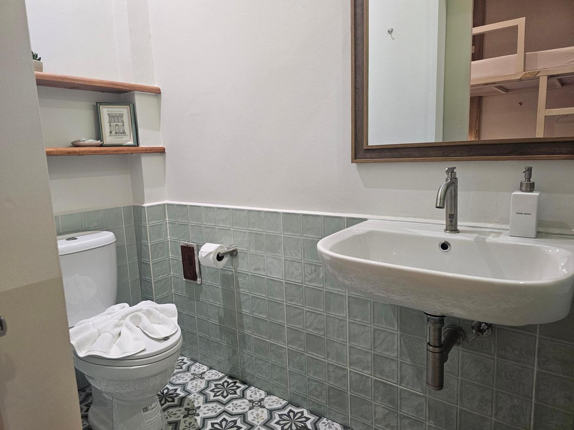 A Day Inn Ranong Hostel Dış mekan fotoğraf
